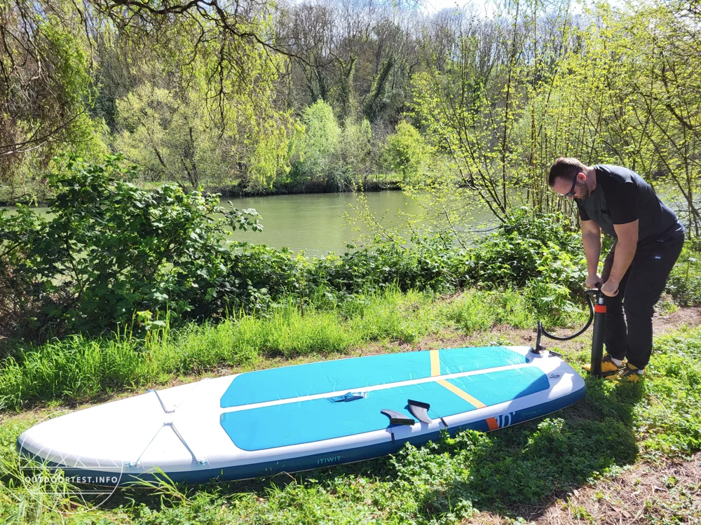 Itiwit Stand up Paddle Board ultra kompakt und stabil 10 Fuß (max. 130 kg) mit Paddel und Doppelhubpumpe