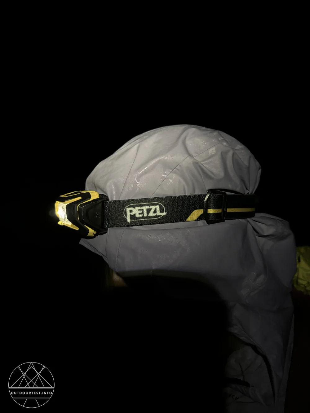 PETZL ARIA 2R Stirnlampe