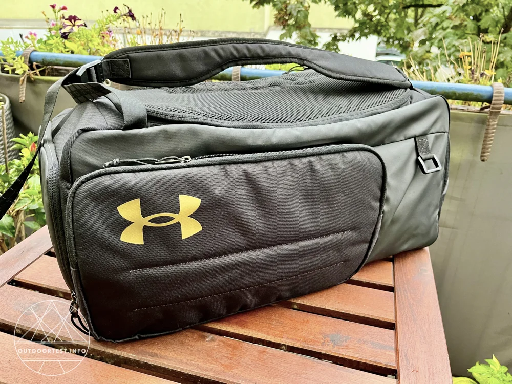 Under Armour Contain Duo mittelgroßer Rucksack/Seesack